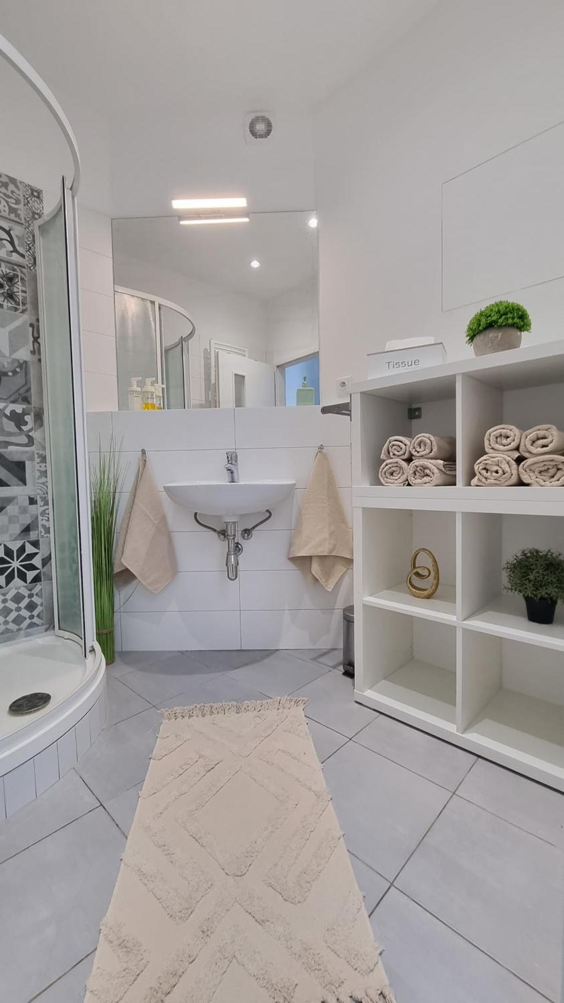 Finnem Rentals Tyrsova Прага Екстер'єр фото