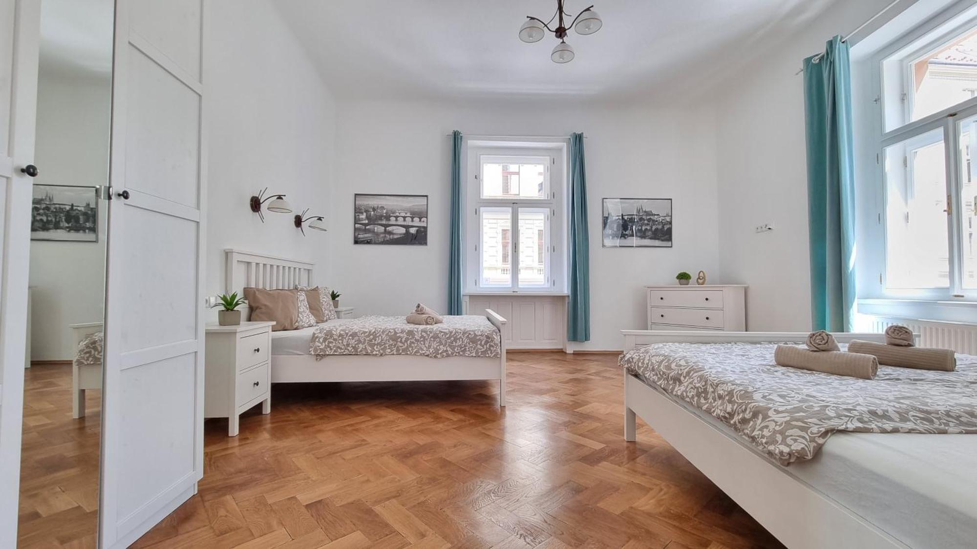 Finnem Rentals Tyrsova Прага Екстер'єр фото